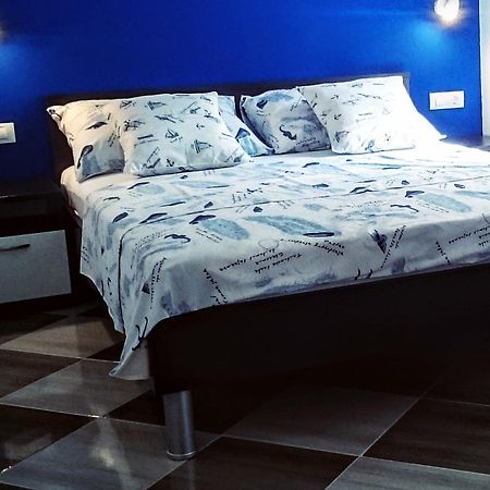 Karmen'S Apartment One Сплит Экстерьер фото
