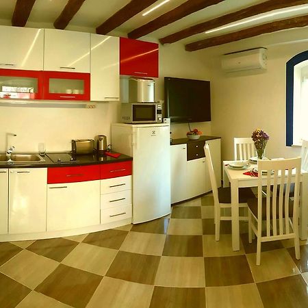 Karmen'S Apartment One Сплит Экстерьер фото